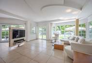 ***NEU*** exklusives Haus mit 2 Eingängen, 2 Wohnküchen, Wellnessbereich, beheizten Pool und viel mehr