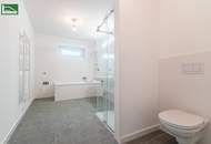 Hochwertige Erstbezugs-Wohnung mit großem Hof-Balkon und Küche nahe Schönbrunn!