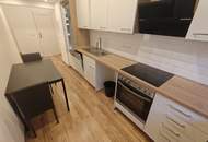 Renovierte großzügige 2 Zimmer Loggia Wohnung mit KFZ Abstellplatz inkl.