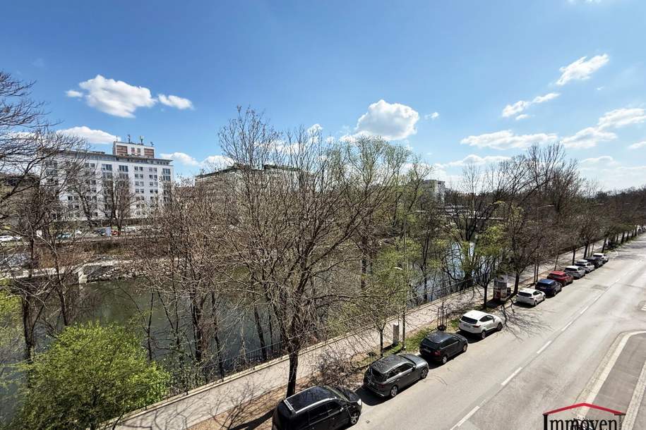 UNBEFRISTET und teilsaniert - Moderne 2-Zimmerwohnung mit Blick auf den Schlossberg!, Wohnung-miete, 738,94,€, 8020 Graz(Stadt)