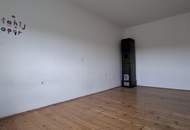 2.-3.Zi.-Wohnung mit Privatgarten, Garage, Holzlager und PKW Abstellplatz