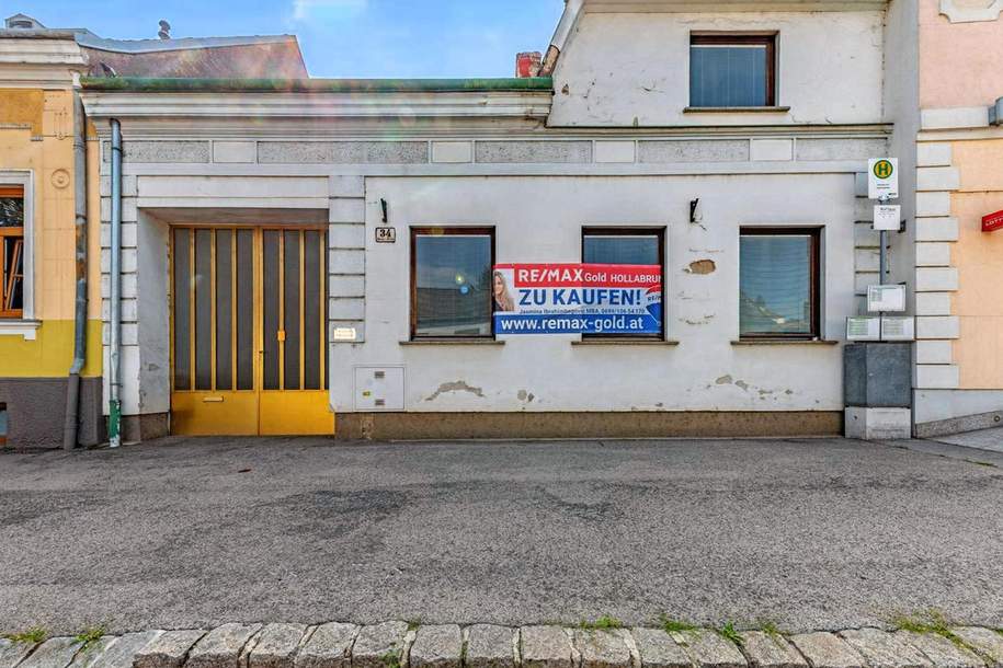 EINFAMILIENHAUS IM ZENTRUM MIT NEBENGEBÄUDE UND GROßEM GRUNDSTÜCK!, Haus-kauf, 250.000,€, 2020 Hollabrunn