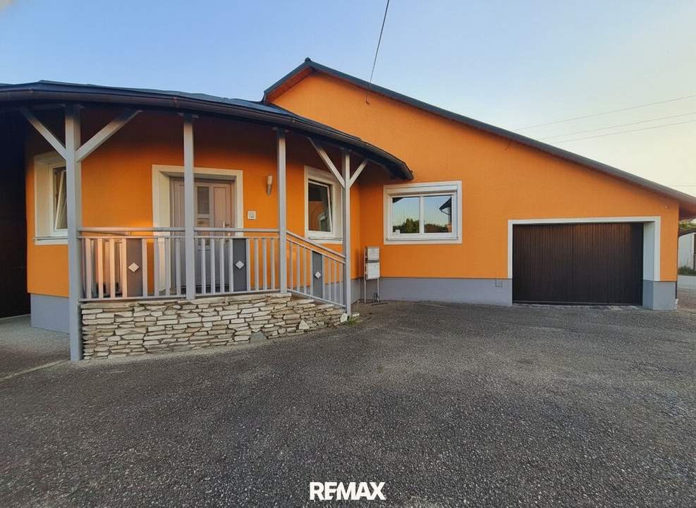 Flexibler Bungalow mit zwei Wohneinheiten auf großzügigem Grundstück - Ideal für Kapitalanleger, Mehrgenerationenwohnen oder Eigennutzer mit zusätzlicher Mieteinnahme