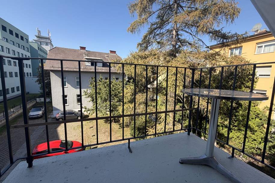 Wohnen mit Stil - sanierte 93 m² Altbauwohnung mit Parkplatz und Balkon, Wohnung-kauf, 198.000,€, 8020 Graz(Stadt)