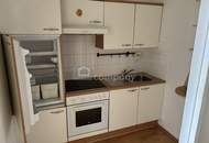 Charmante Wohnung mit schönen alten Fischgrät-Parkett – Top Preis! Top Eckzinshaus