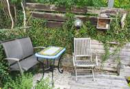 Ein Garten, der bleibt – Zweifamilienhaus mit außergewöhnlichem Naturgarten & Swimmingteich in Gmünd