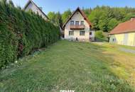 Ein- oder Zweifamilienfamilienhaus in idyllischer Lage mit viel Raum & Entwicklungsmöglichkeiten!