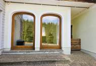 Sehr gepflegtes Wohnhaus mit 2 Wohneinheiten, vier Garagen und Werkstatt