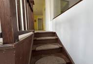 Sanierungsbedürftiges Wohn- und Geschäftshaus in Innenstadtlage