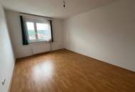 Zentrumsnahe Wohnung mit Küche, Loggia und tollem Ausblick!