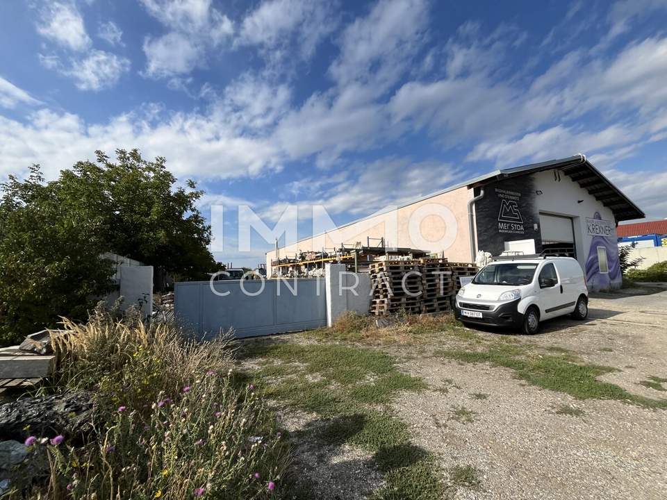 Im Speckgürtel von Wien Gewerbehalle mit Außenbereich