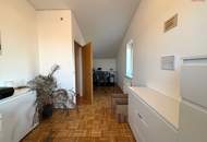 Ebelsberg: Großzügige 3-Zimmer-Dachgeschosswohnung mit Balkon! Verfügbar ab 01.02.2026!