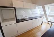 TERRASSENHIT, DACHGESCHOSS, 138 m2 Maisonette mit 45 m2 Terrasse, 3 Zimmer, Wohnküche, Wannenbad, Rembrandtstraße