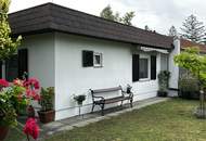 Einzigartige Gelegenheit - Haus am See - modernisierter Bungalow in Seenähe mit großem Garten und Carport - sofort beziehbar