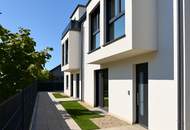 SCHLÜSSELFERTIGES ECKREIHENHAUS - 136 m² - ZIEGELMASSIV - AUF EIGENGRUND - UNVERBAUTER FERNBLICK