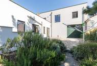 Wohnen, Arbeiten, Vermieten oder Entwickeln - vielseitiges Anwesen mit Wohn- und Geschäftshaus, Nebengebäuden & Garten