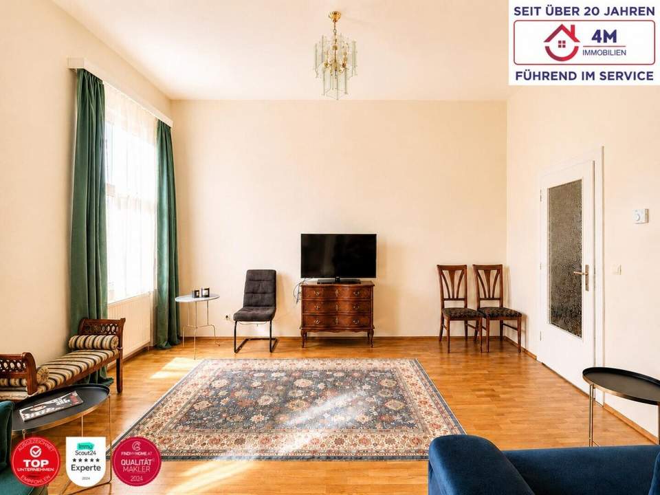 STILVOLLE ALTBAUWOHNUNG MIT ZEITLOSER ELEGANZ