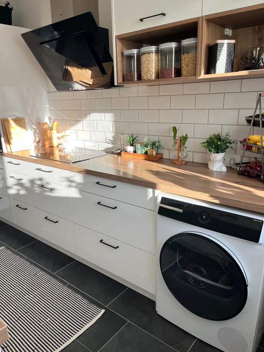Renovierte 3 Zimmer-Wohnung mit Garage im Zentrum (Provisionsfrei)