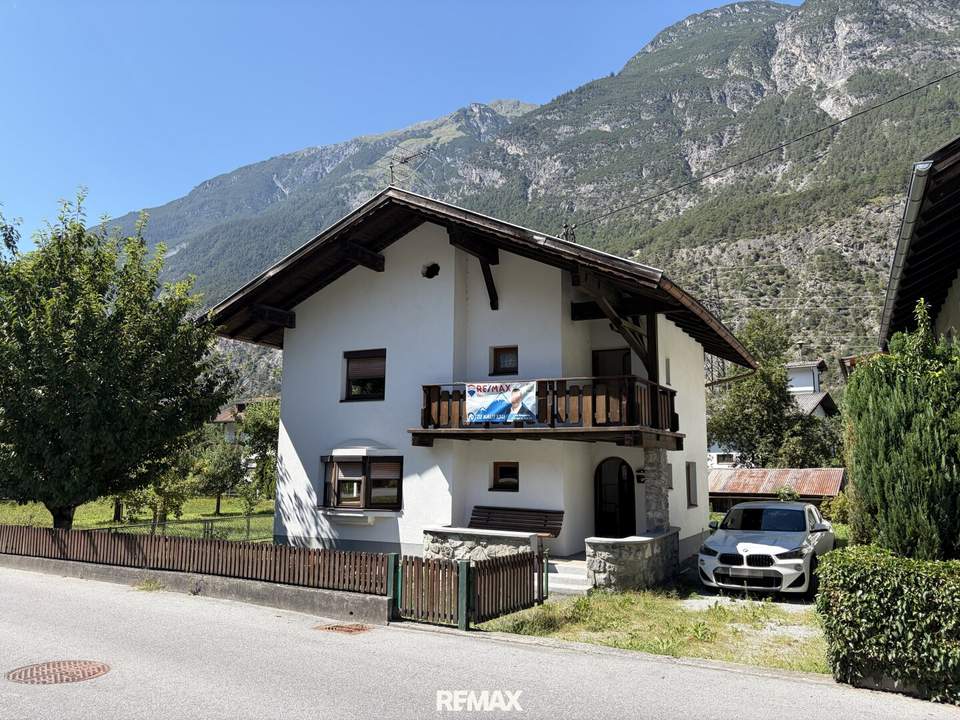 Sanierungsbedürftiges Wohnhaus in schöner Lage von Schönwies!