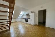 - 3-Zimmer-DG-Maisonettewohnung für €915 inklusive BK und Heizung - und Schlossbergblick