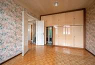 ++RG71++ Altbaujuwel zum Sanieren – 2,5-Zimmer Wohnung mit guter Raumaufteilung