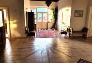 Französisches Jagd-Chalet – nur 30 Minuten von Wien: 2.480 m² Grundstück in unverbaubarer Ruhelage