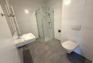 Günstige Neubauwohnung mit MEGA-SÜD-BALKON (11,77m²) nahe Akademiepark