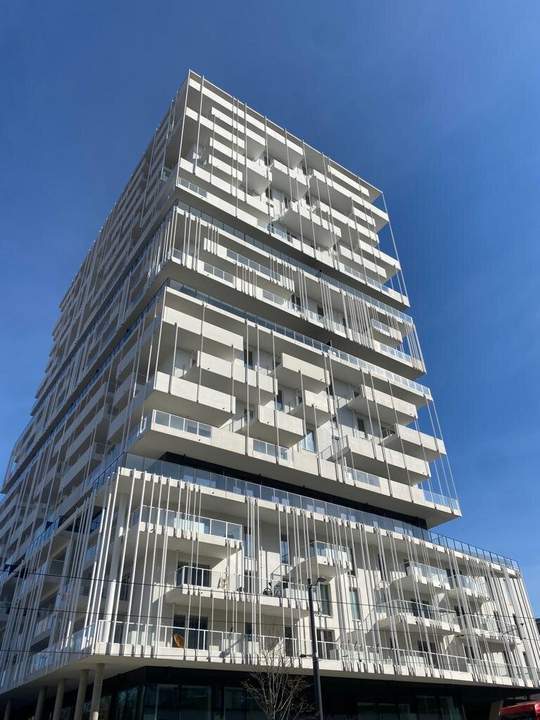 PROVISIONSFREI! Lichtdurchflutete 2-Zimmer Wohnung mit Rooftop-Pool am Dach
