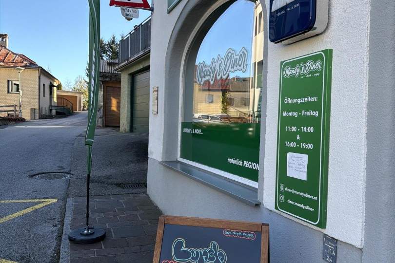 Geschäftslokal bzw. Gastro im Zentrum von Straßwalchen, Gewerbeobjekt-miete, 790,00,€, 5204 Salzburg-Umgebung