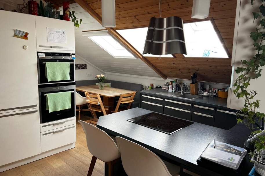 Dachgeschoßwohnung in kleinem Mehrparteienhaus, Wohnung-kauf, 279.000,€, 4864 Vöcklabruck