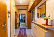 Ihr privates Wohnparadies - Stilvolles Zuhause mit Pool, Balkon, Doppelgarage &amp; 2 Wintergärten!