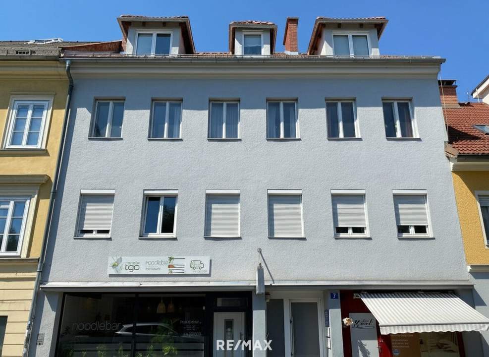 Fixpreis: Total sanierungsbedürftige 4-Zimmer-Wohnung mit Potenzial in der Innenstadt