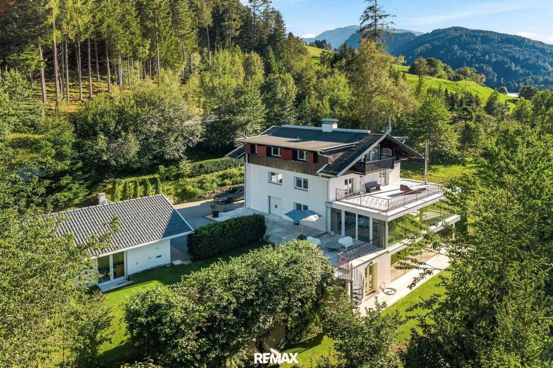 Traumvilla in einzigartiger Alleinlage mit atemberaubendem Panoramablick