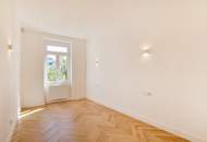 *** ERSTBEZUG DIREKT AM PARK - HELLER ALTBAU HOCHWERTIG SANIERT - ABSOLUTE RUHELAGE ***