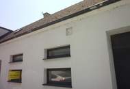 Einfamilienhaus mit Nebengebäude