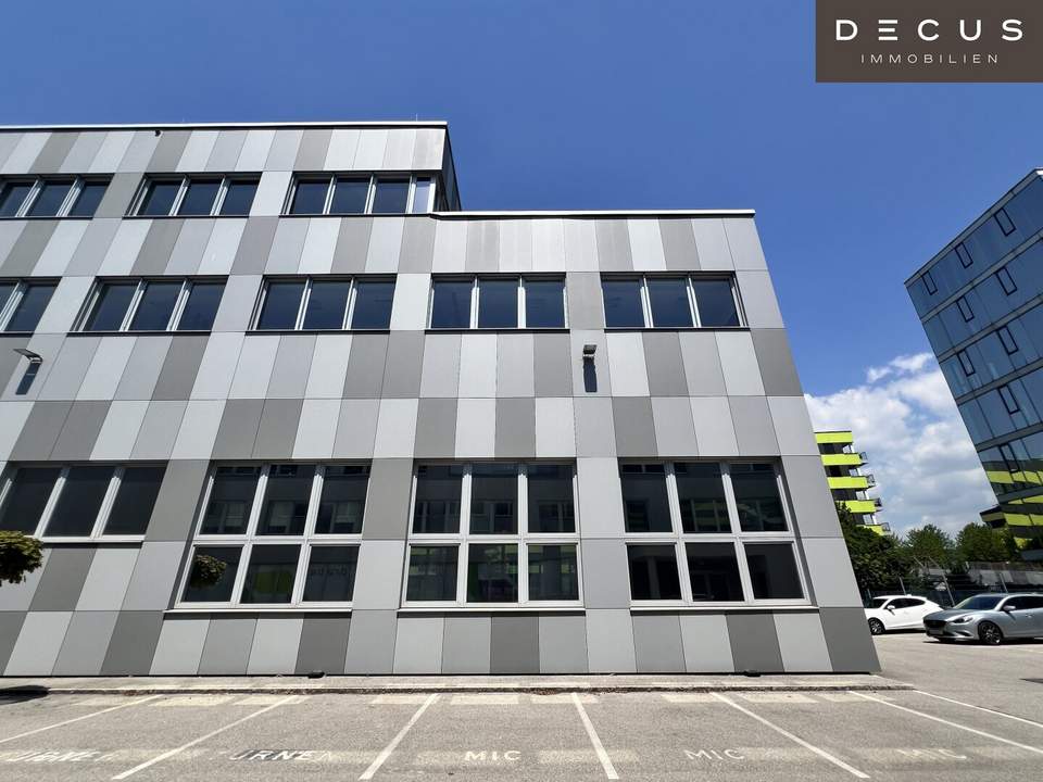 Attraktive Büroflächen in toller Lage mit sehr großzügigen Raumhöhen nahe der Donau in LINZ