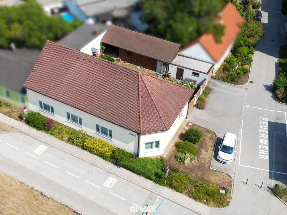 Wohnhaus mit großzügigen Räumlichkeiten und vielseitigem Potential - Open House am 4.9.26