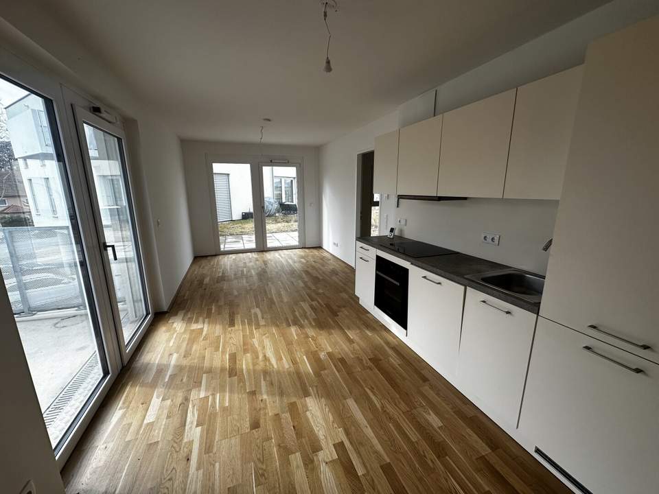 1220! Entzückende Gartenwohnung mit Terrasse und Balkon nahe Badeteich Hirschstetten!