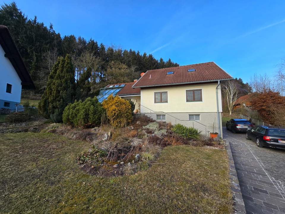 ***OPEN HOUSE Freitag, 28. März 2025 von 13 - 17 Uhr*** Traumhaftes Einfamilienhaus in Taufkirchen – Wohnen mit Stil und Komfort