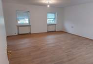 Thalgau: Große 2 Zimmerwohnung mit Loggia, Garage und Parkplatz