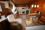 Bungalow in Siedlungsrandlage mit sensationellem Garten und Sauna-Bereich