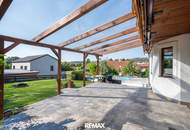 Traumhaftes Einfamilienhaus in sonniger Grünlage | Großer Garten | Pool | Terrasse &amp; Balkon | Doppelcarport &amp; Garage!