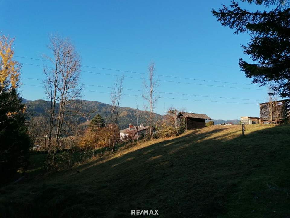 Vielseitiges Grundstück in idyllischer Lage südlich von Wartberg