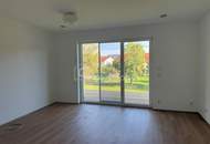 Wohnen im Zentrum von Seewalchen am Attersee– Helle 2-Zimmer-Wohnung mit Loggia und Blick ins Grüne.