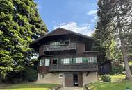 Tirolerhaus auf großem Grundstück und herrlichem Weitblick über die Weinberge