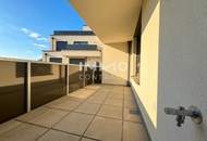 Großzügige 2-Zimmer Wohnung mit Loggia und zusätzlichem Privatgarten im Hof!