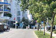 Lichtdurchflutete Penthouse Architektur - barrierefreie 5-Zimmer Maisonette-Wohnung in exklusiver Lage mit teiloffener Galerieebene, zahlreichen Terrassen, 2 Bädern und PKW-Garagenplatz