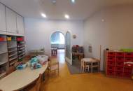 Gesamtes Haus - Komplett adaptiertes rd. 765 m2 Objekt für Kindergarten-Gruppen / Kinder-Tagesstätte / Praxisgemeinschaft