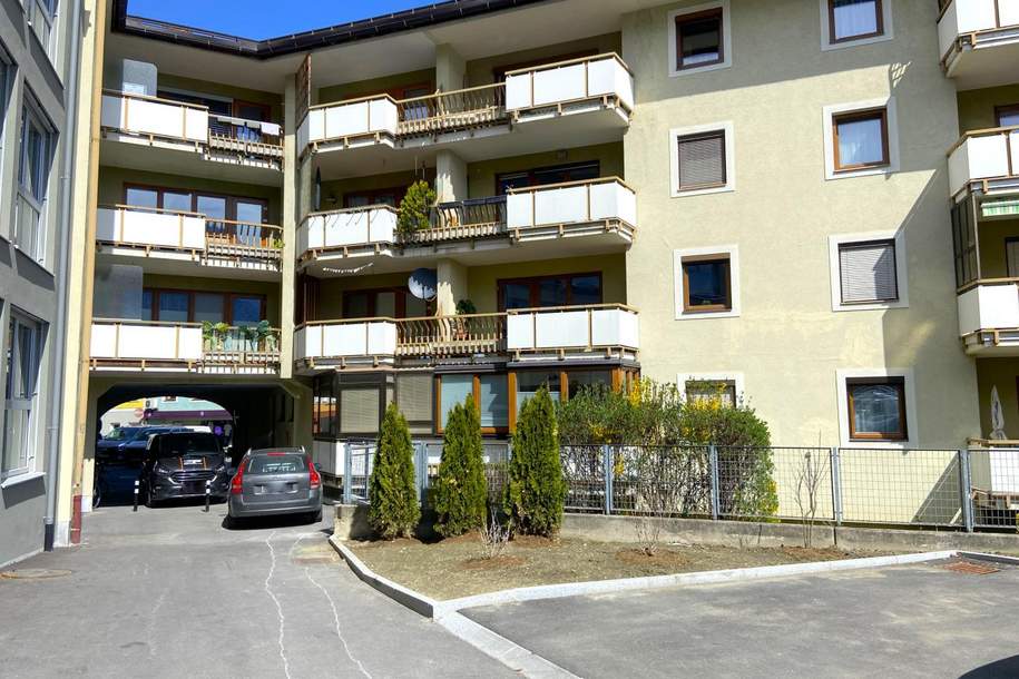 Eigentumswohnung mit Loggia, inkl. Tiefgaragenplatz, Wohnung-kauf, 195.000,€, 9900 Lienz