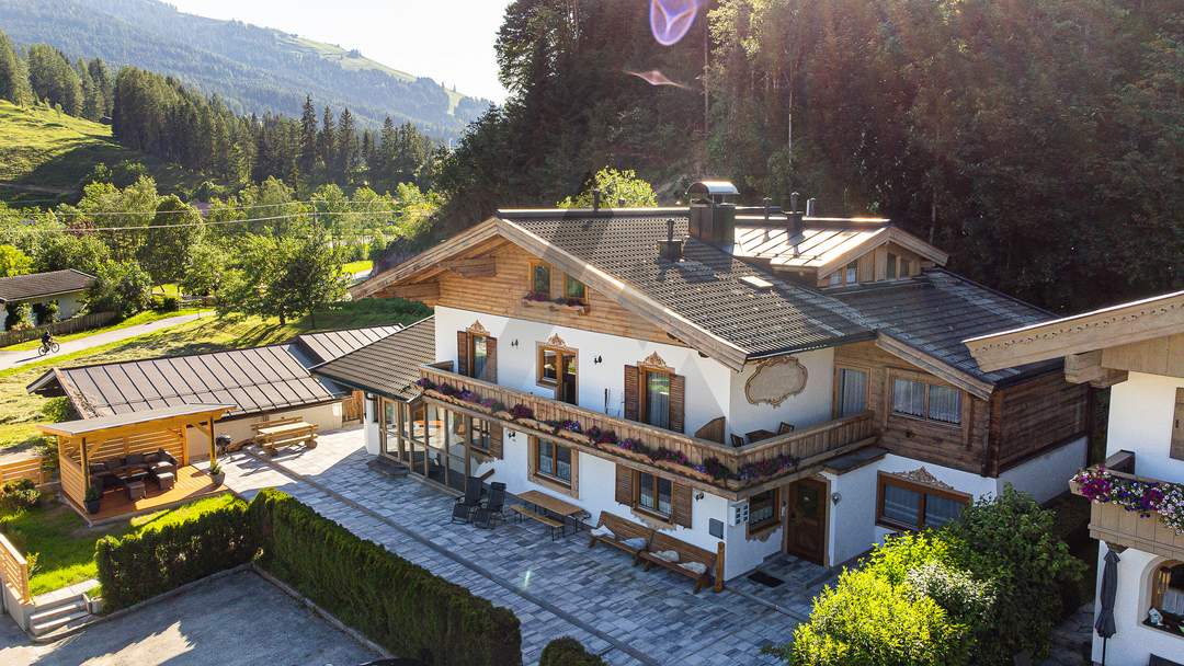 Traditionelles Apartmenthaus zur touristischen Vermietung in Mitten der Leoganger Steinberge